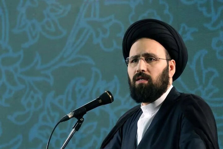 هرکس پیام دوستی به آمریکا بفرستد، خبیث و نجس است