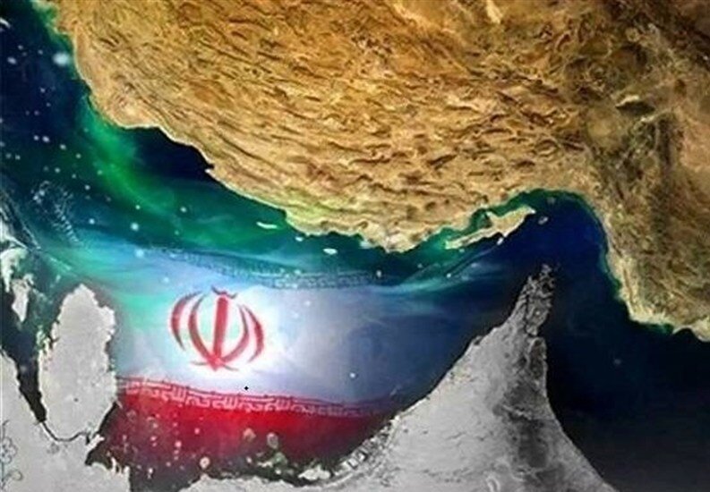 فورچون: واشنگتن کنترل تنگه هرمز را به تهران واگذار کند