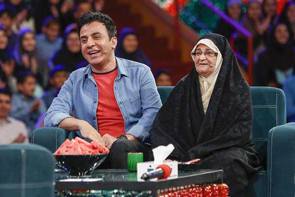 عمو پورنگ در سوگ «ننه‌نقلی»